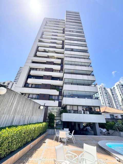 Apartamento na Graça com 4 suítes, 220m² à venda por R$ 1.850.000,00