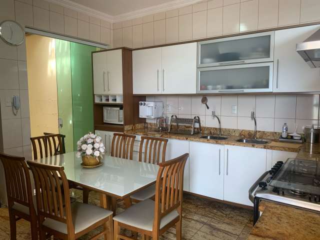 Casa na Vila Laura com 5 quartos e 4 suítes, 297m² à venda por R$ 1.290.000,00