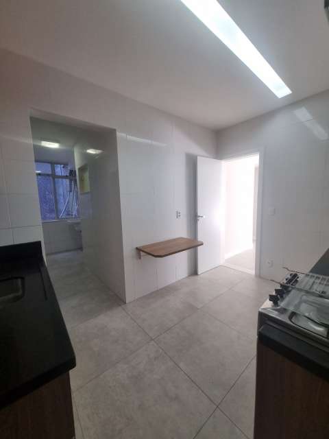 Apartamento com 3 quartos e 1 suíte, 110,00 m² para alugar por R$ 3.400,00 - Graça, Salvador/BA