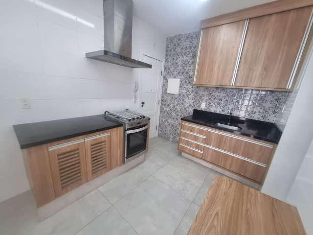 Apartamento com 3 quartos e 1 suíte, 110,00 m² para alugar por R$ 3.400,00 - Graça, Salvador/BA