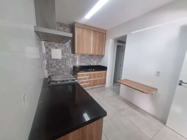 Apartamento com 3 quartos e 1 suíte, 110,00 m² para alugar por R$ 3.400,00 - Graça, Salvador/BA