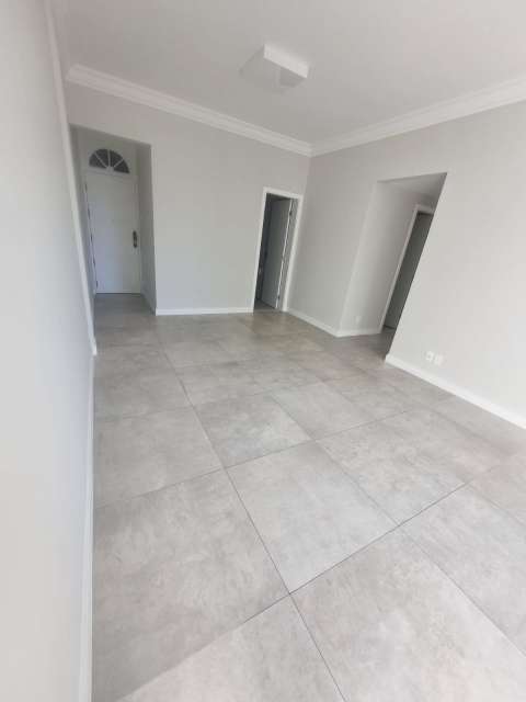 Apartamento com 3 quartos e 1 suíte, 110,00 m² para alugar por R$ 3.400,00 - Graça, Salvador/BA