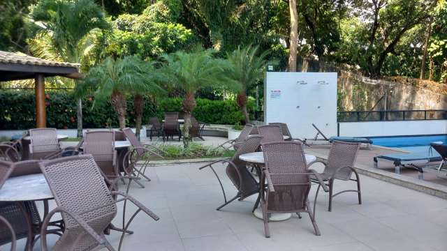 Apartamento na Garibaldi com 1 quarto, 57m² à venda por R$ 560.000,00