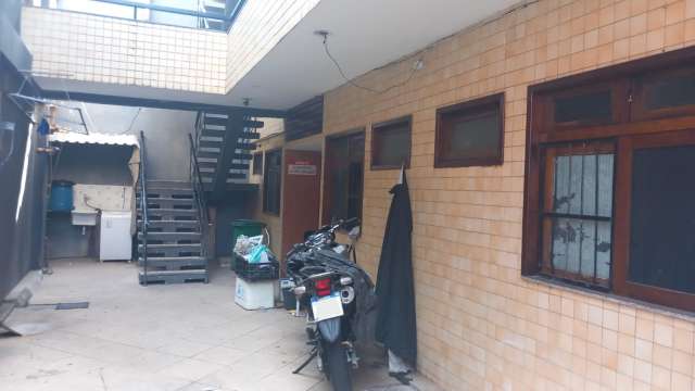 Prédio em Itapuã com 485m² à venda por R$ 2.500.000,00