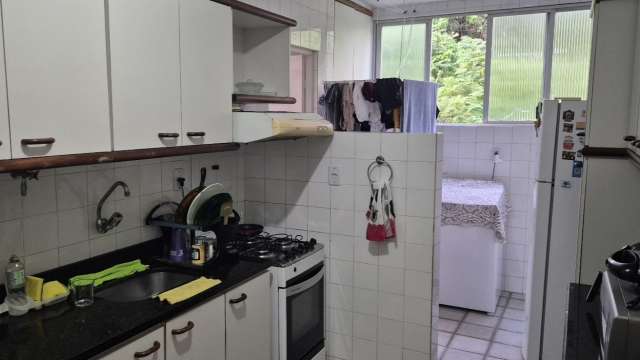 Apartamento no Rio Vermelho com 3 quartos, 84m² à venda por R$ 400.000,00