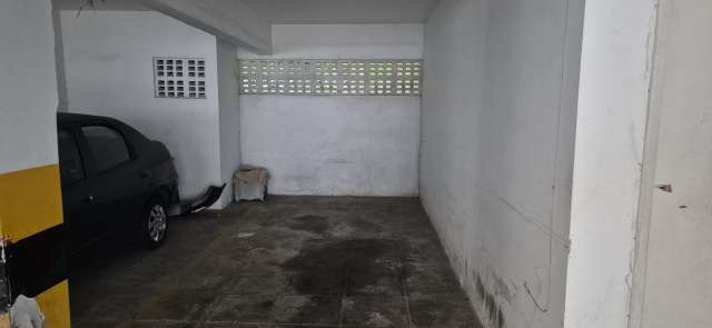 Apartamento no Rio Vermelho com 3 quartos, 84m² à venda por R$ 400.000,00
