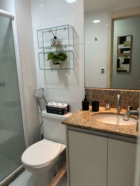 Apartamento com 1 quarto e 1 suíte, 54,00 m² para alugar por R$ 3.900,00 - Caminho das Árvpres - Salvador/BA