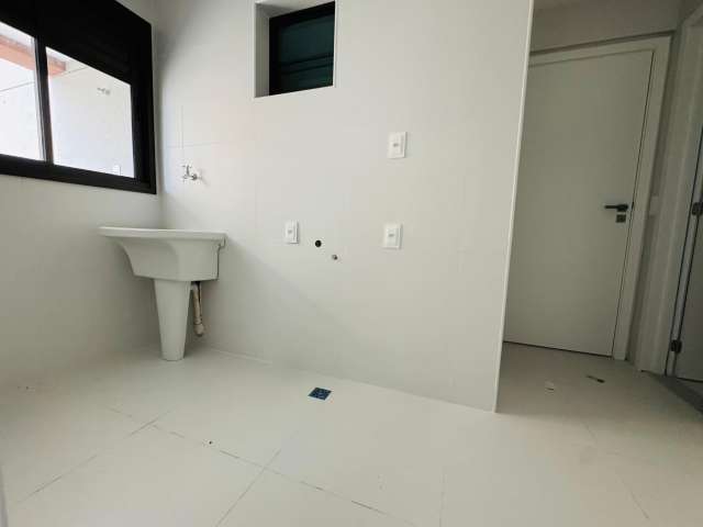Apartamento no Alphaville I com 4 suítes, 203m² à venda por R$ 2.700.000,00
