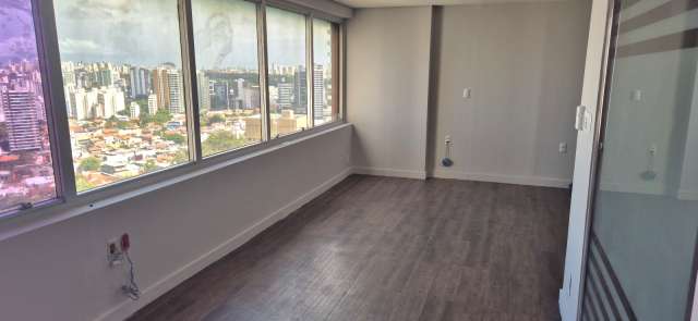 Sala com 66,00 m² para alugar por R$ 5.000,00 - Caminho da Árvores - Salvador/BA