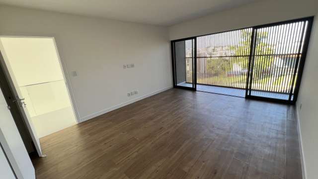 Casa em Abrantes com 4 suítes, 294,00 m² à venda por R$ 1.670.000,00