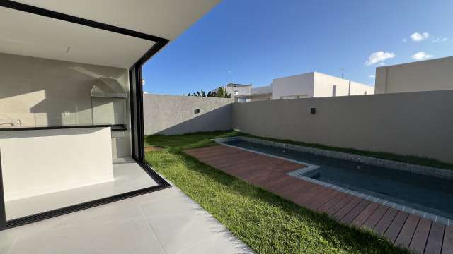 Casa em Abrantes com 4 suítes, 294,00 m² à venda por R$ 1.670.000,00