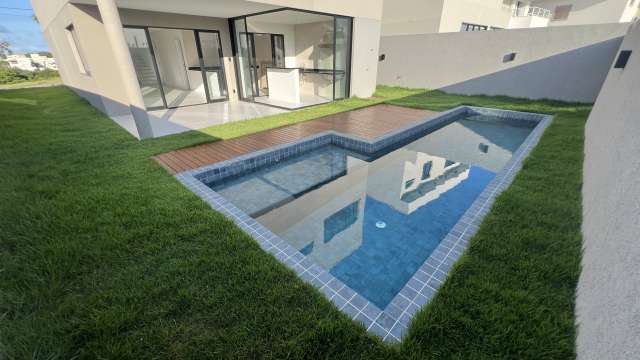 Casa em Abrantes com 4 suítes, 294,00 m² à venda por R$ 1.670.000,00