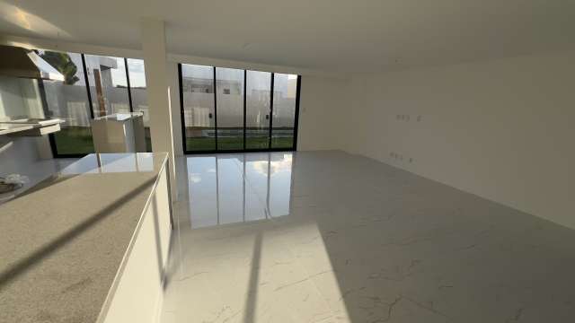 Casa em Abrantes com 4 suítes, 280m² à venda por R$ 1.850.000,00