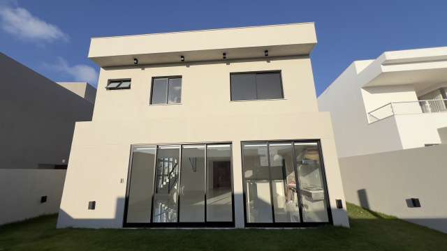 Casa em Abrantes com 4 suítes, 280m² à venda por R$ 1.850.000,00