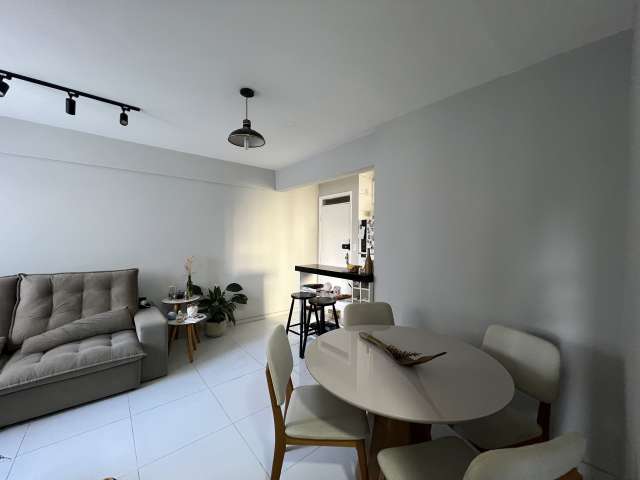 Apartamento no Imbuí com 2 quartos e 1 suíte, 69m² à venda por R$ 375.000,00