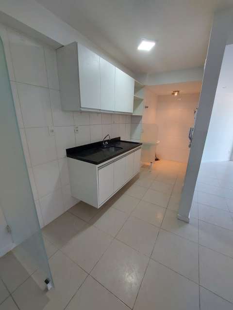 Cobertura em Armação com 3 quartos e 2 suítes, 210m² à venda por R$ 1.200.000,00