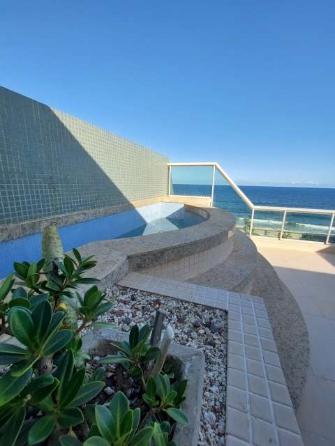 Cobertura em Armação com 3 quartos e 2 suítes, 210m² à venda por R$ 1.200.000,00