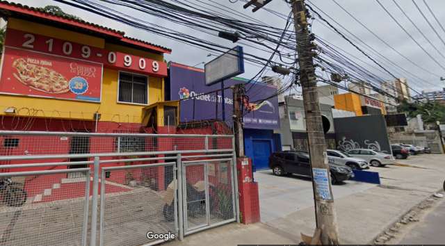 Casa no Rio Vermelho com 555m² à venda por R$ 1.450.000,00