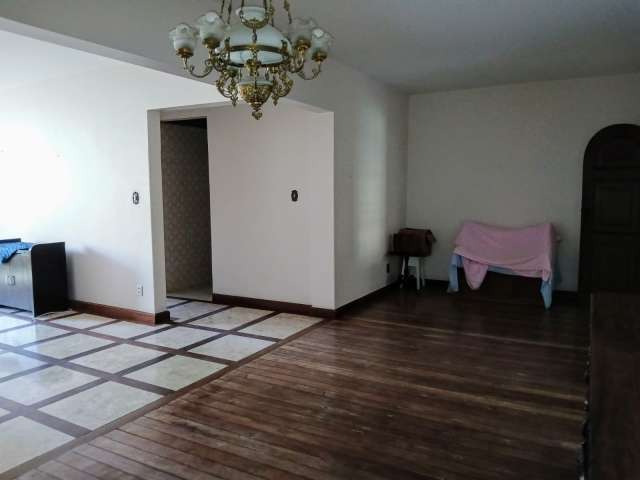 Apartamento em Chame Chame com 4 quartos e 1 suíte, 206m² à venda por R$ 950.000,00