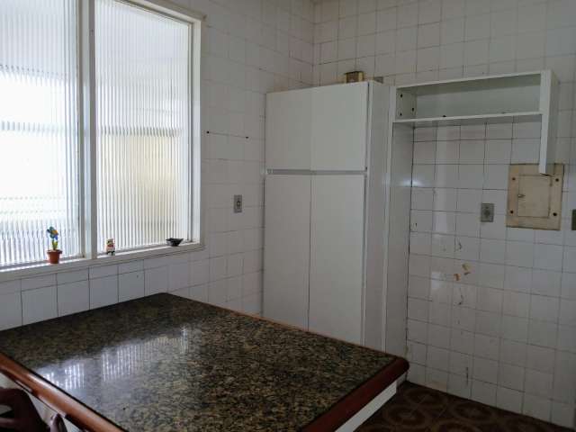Apartamento em Chame Chame com 4 quartos e 1 suíte, 206m² à venda por R$ 950.000,00