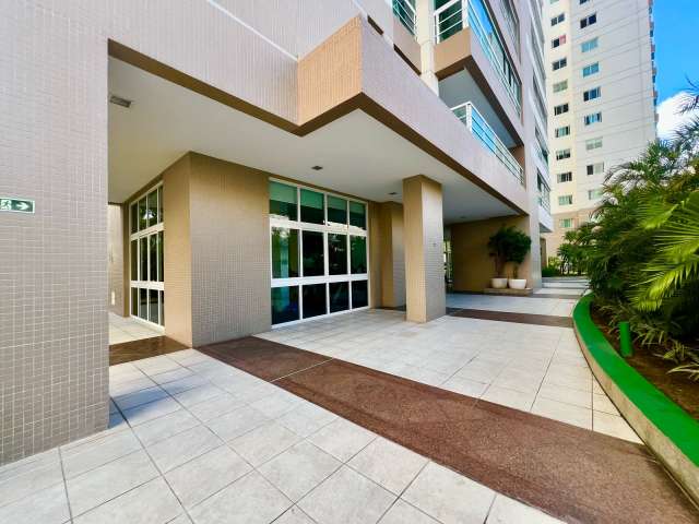Apartamento na Barra com 4 quartos e 2 suítes, 181m² à venda por R$ 2.500.000,00