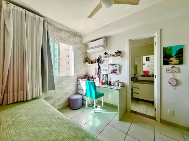 Apartamento na Barra com 4 quartos e 2 suítes, 181m² à venda por R$ 2.500.000,00