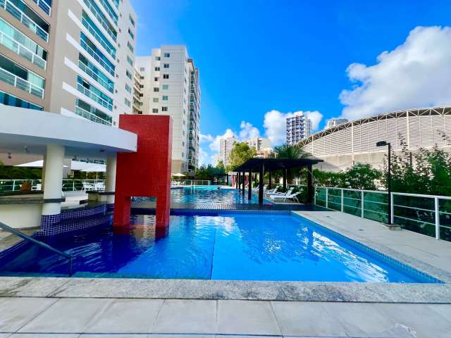 Apartamento na Barra com 4 quartos e 2 suítes, 181m² à venda por R$ 2.500.000,00