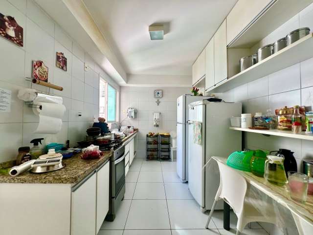 Apartamento na Barra com 4 quartos e 2 suítes, 181m² à venda por R$ 2.500.000,00