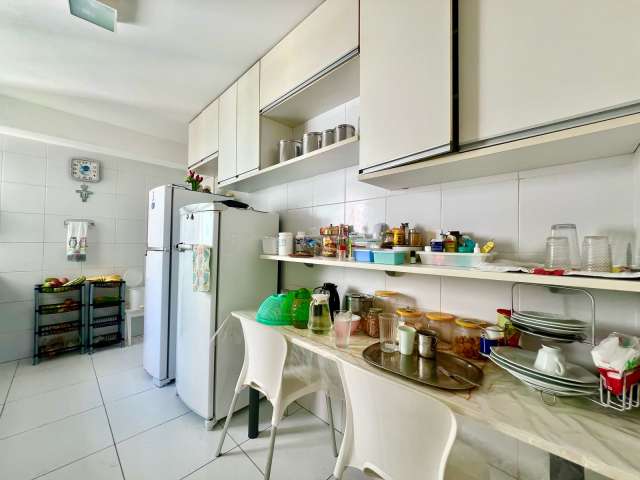 Apartamento na Barra com 4 quartos e 2 suítes, 181m² à venda por R$ 2.500.000,00
