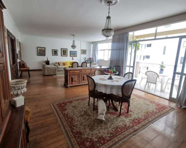 Apartamento no Corredor da Vitória com 4 quartos e 1 suíte, 250m² à venda por R$ 1.700.000,00