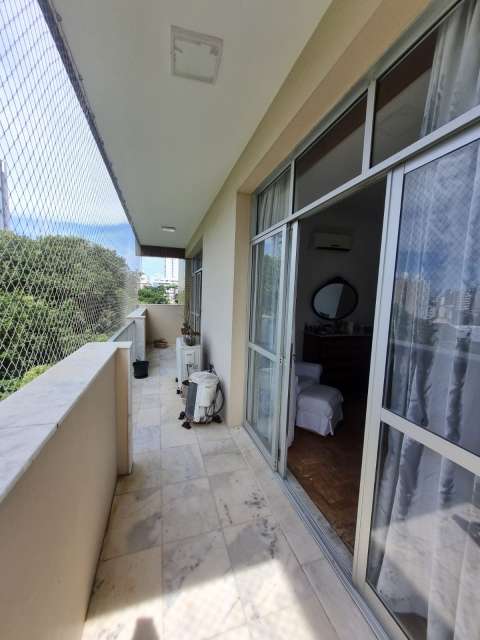 Apartamento no Corredor da Vitória com 4 quartos e 1 suíte, 250m² à venda por R$ 1.700.000,00