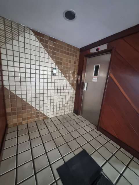 Apartamento no Corredor da Vitória com 4 quartos e 1 suíte, 250m² à venda por R$ 1.700.000,00