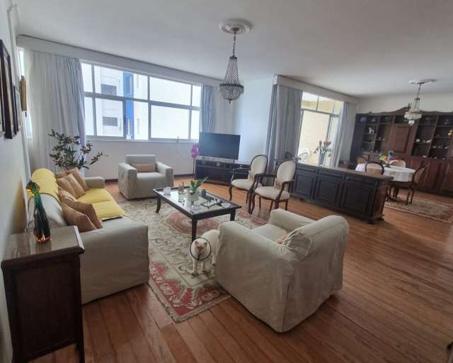 Apartamento no Corredor da Vitória com 4 quartos e 1 suíte, 250m² à venda por R$ 1.700.000,00