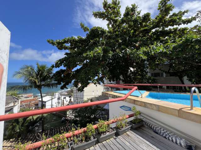 Casa no Rio Vermelho com 4 quartos e 3 suítes, 260m² à venda por R$ 2.500.000,00