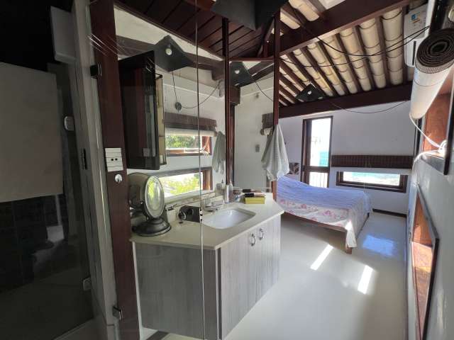 Casa no Rio Vermelho com 4 quartos e 3 suítes, 260m² à venda por R$ 2.500.000,00