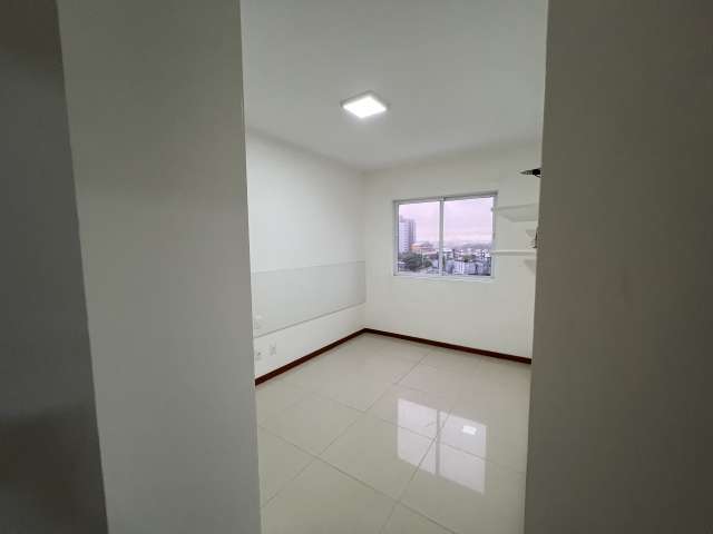 Apartamento em Piatã com 3 quartos e 1 suíte, 95m² à venda por R$ 795.000,00