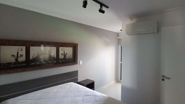 Apartamento em Vilas do Atlântico PORTEIRA FECHADA com 1 suíte, 57m² à venda por R$ 490.000,00