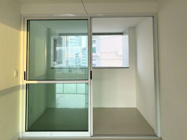 Apartamento na Graça com 2 quartos e 1 suíte, 83m² à venda por R$ 790.000,00