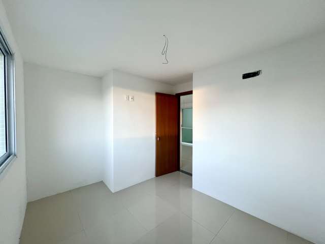 Apartamento na Graça com 2 quartos e 1 suíte, 83m² à venda por R$ 790.000,00