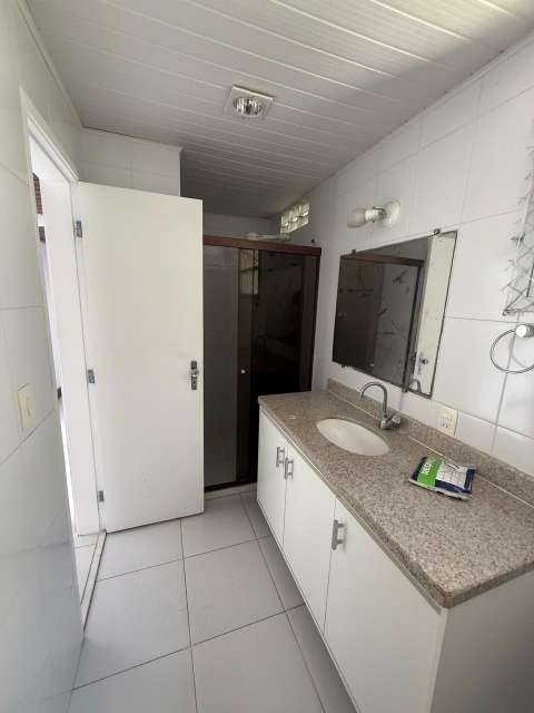 Apartamento na Barra com 3 quartos e 1 suíte, 118m² à venda por R$ 630.000,00