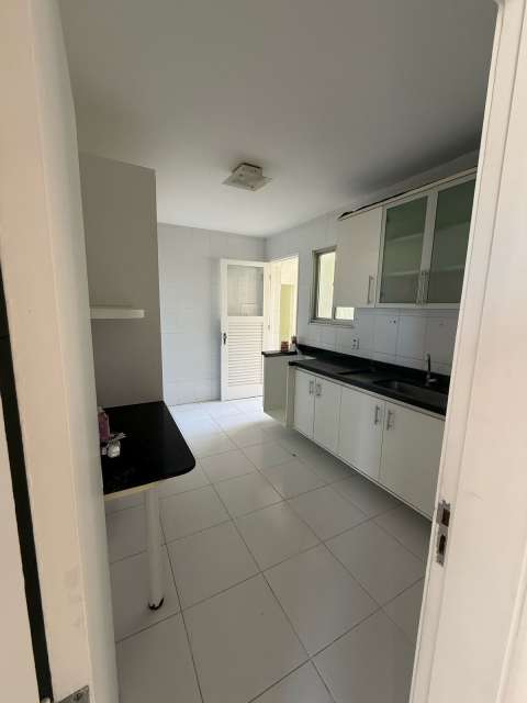 Apartamento na Barra com 3 quartos e 1 suíte, 118m² à venda por R$ 630.000,00