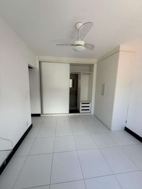 Apartamento na Barra com 3 quartos e 1 suíte, 118m² à venda por R$ 630.000,00