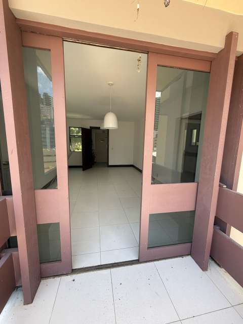Apartamento na Barra com 3 quartos e 1 suíte, 118m² à venda por R$ 630.000,00
