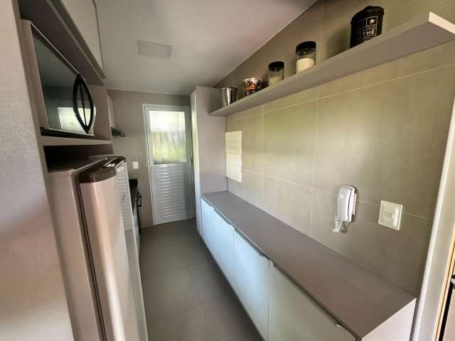 Casa na Praia do Forte PORTEIRA FECHADA com 3 quartos e 2 suítes, 159m² à venda por R$ 1.330.000,00