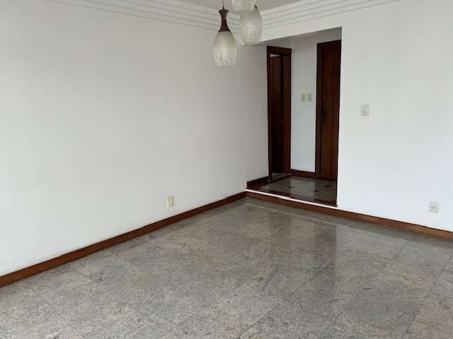 Apartamento no Candeal com 4 quartos e 1 suíte, 177m² à venda por R$ 660.000,00