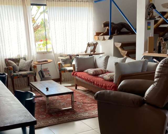 Casa em Mucugê com 4 quartos e 3 suítes, 200m² à venda por R$ 1.850.000,00
