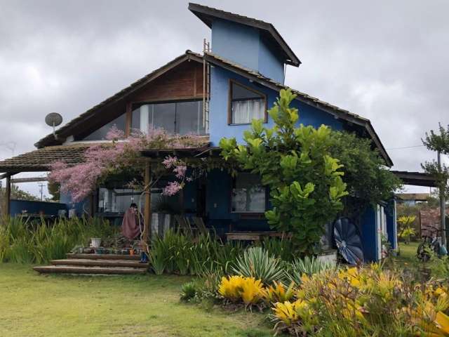 Casa em Mucugê com 4 quartos e 3 suítes, 200m² à venda por R$ 1.850.000,00