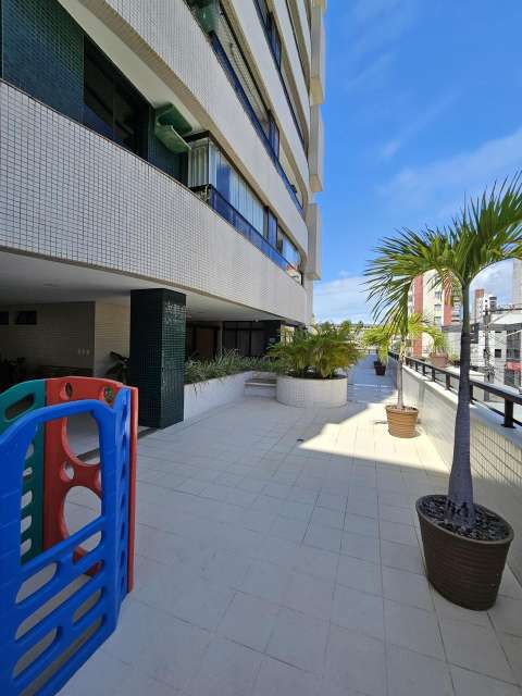 Apartamento na Pituba com 3 quartos e 1 suíte, 115m² à venda por R$ 750.000,00