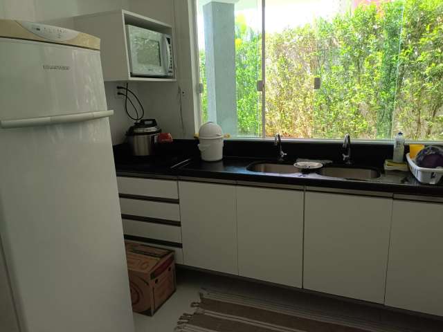 Casa em Vilas do Atlântico com 6 quartos e 4 suítes, 600m² à venda por R$ 2.600.000,00