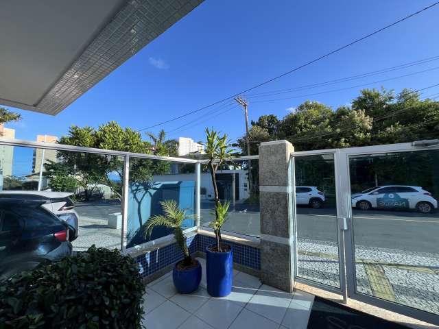 Apartamento em Patamares com 4 quartos e 3 suítes, 162m² à venda por R$ 1.600.000,00